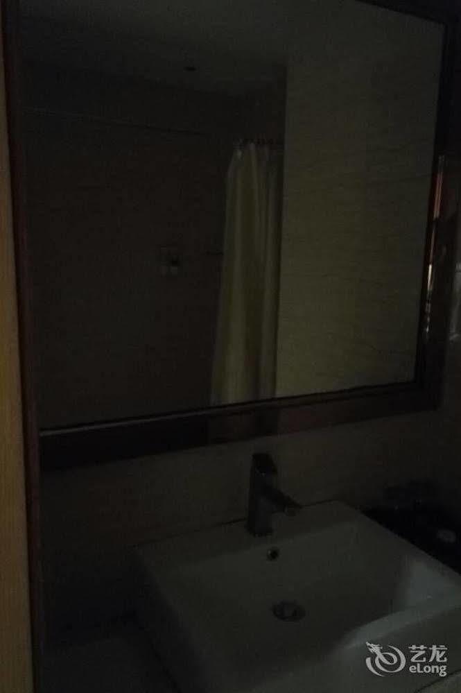 Shenzhen Huamao Aviatic Hotel ภายนอก รูปภาพ